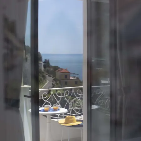 - Costa Incantata Amalfi